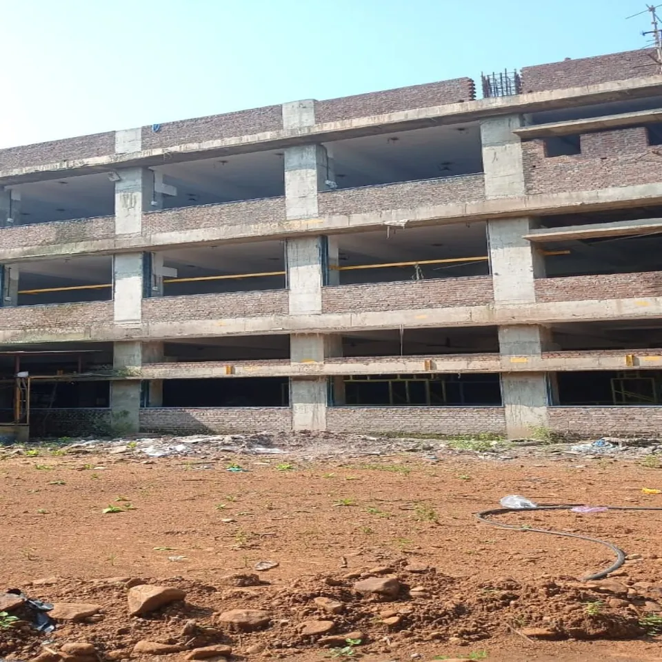Road and excavation work at C5, Murbad — site photograph 1