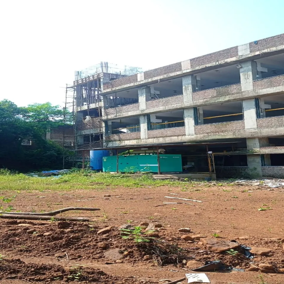 Road and excavation work at C5, Murbad — site photograph 2